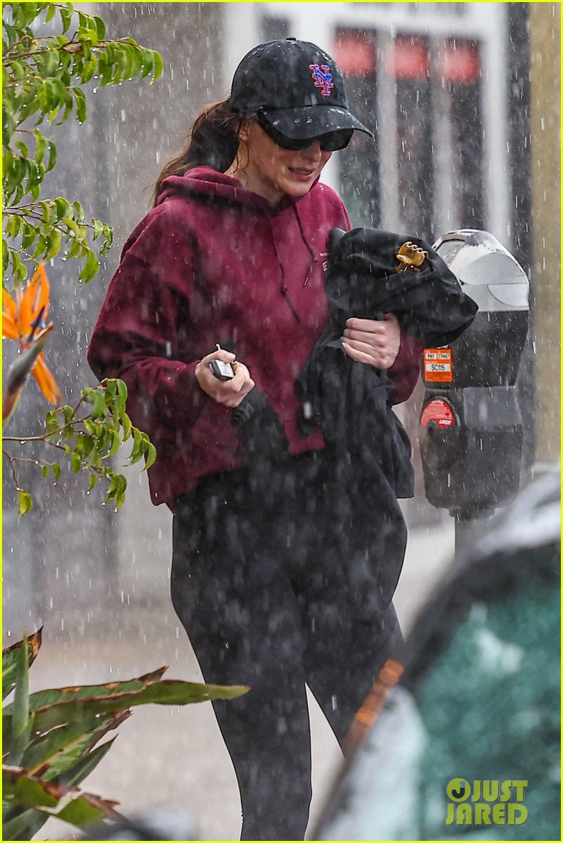 Dakota Johnson Braves L.A.'s Torrential Rains for a Monday Gym Session
