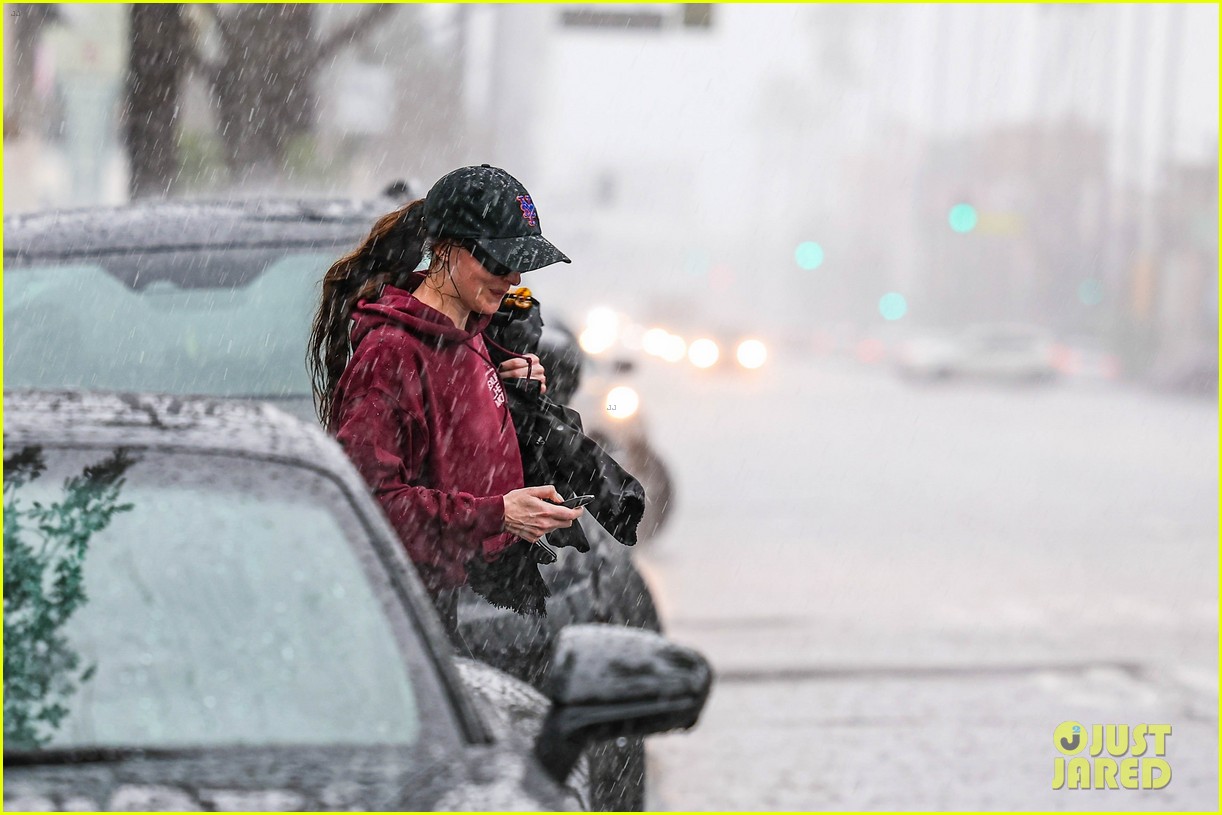 Dakota Johnson Braves L.A.'s Torrential Rains for a Monday Gym Session