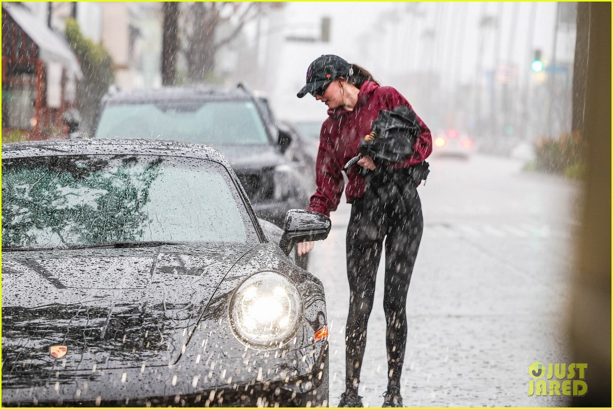 Dakota Johnson Braves L.A.'s Torrential Rains for a Monday Gym Session