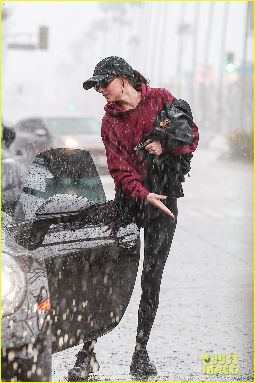 Dakota Johnson Braves L.A.'s Torrential Rains for a Monday Gym Session