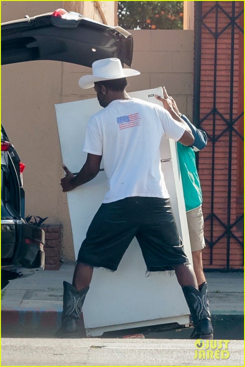 Lil Nas X Wears a Cowboy Hat & Boots to Shop for a Refrigerator in LA