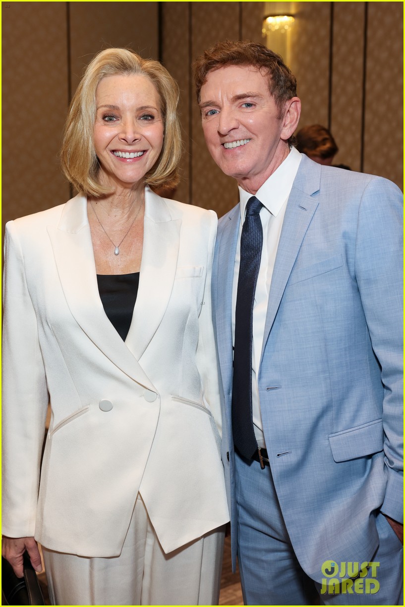 Lisa Kudrow & RuPaul Help Honor Michael Patrick King at Human Rights Campaign Dinner