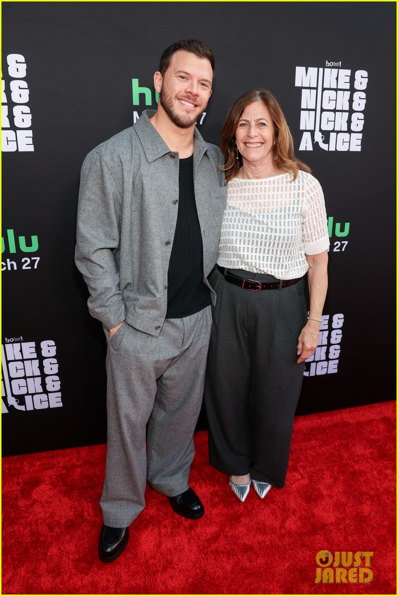 James Marsden, Eiza Gonzalez, & Vince Vaughn Hit the Red Carpet for 'Mike & Nick & Nick & Alice' West Coast Premiere