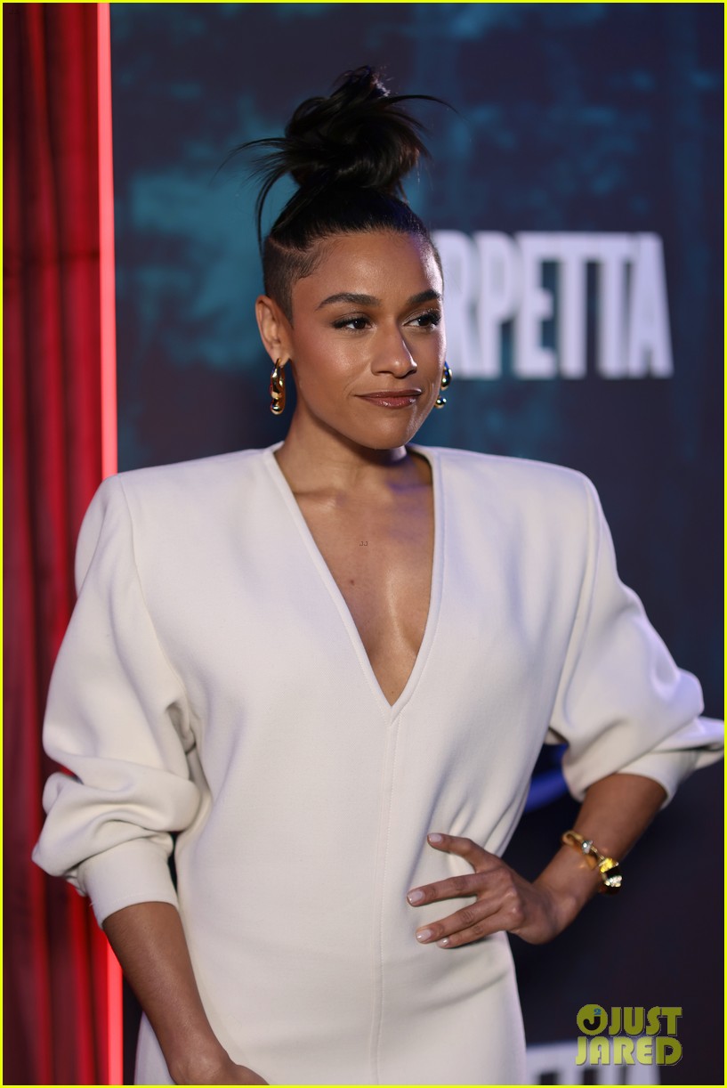 Oscar-Winning Trio Nicole Kidman, Jamie Lee Curtis, & Ariana DeBose Attend Star-Studded 'Scarpetta' Premiere