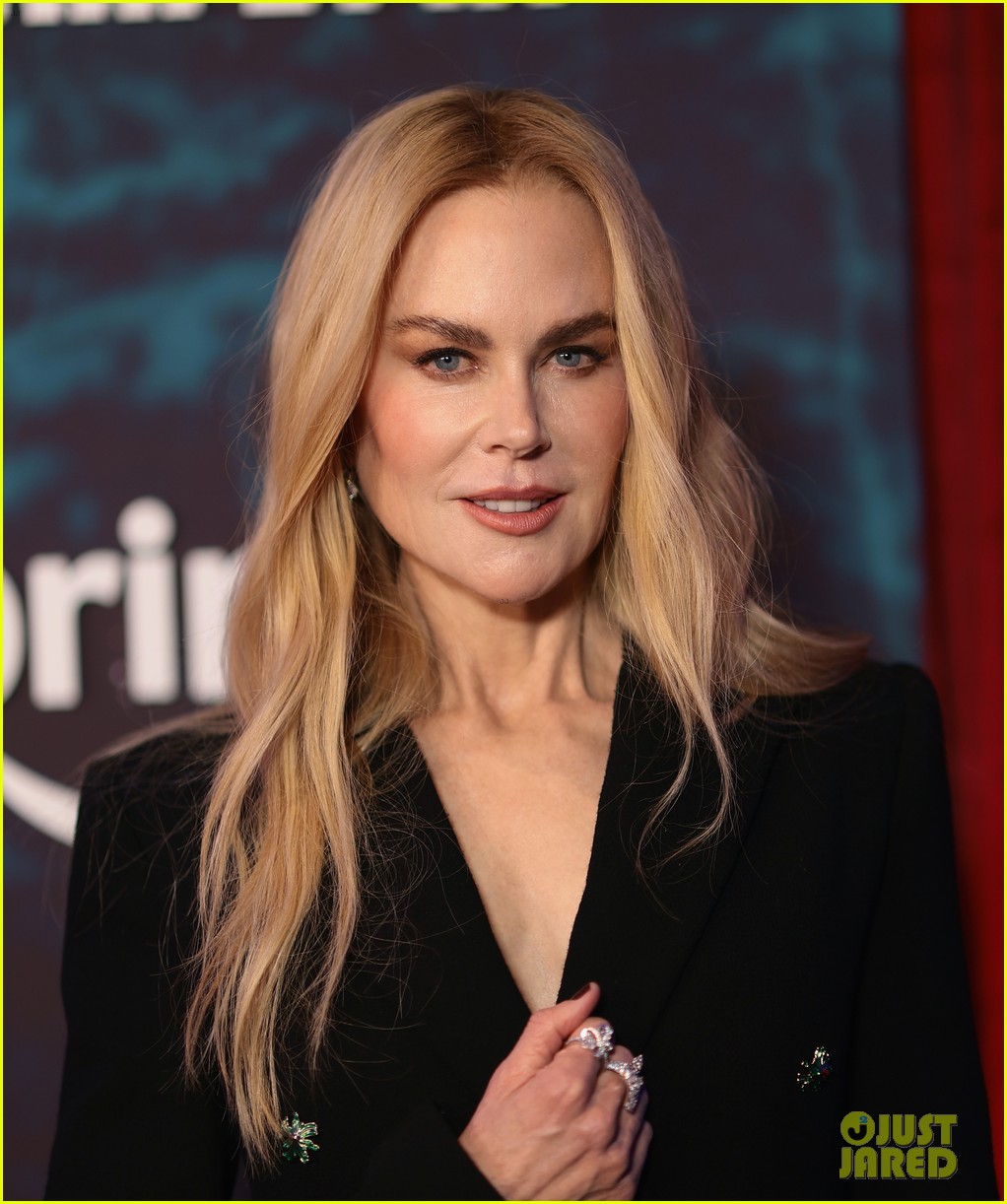 Oscar-Winning Trio Nicole Kidman, Jamie Lee Curtis, & Ariana DeBose Attend Star-Studded 'Scarpetta' Premiere
