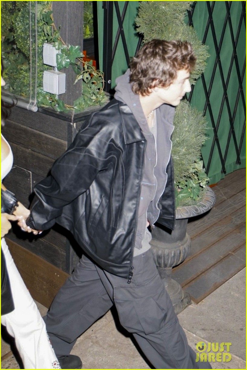 Timothee Chalamet & Kylie Jenner Dine Out at 4 Charles After Knicks Game, Jordyn Woods & Karl-Anthony Towns Also Photographed at the Hotspot!