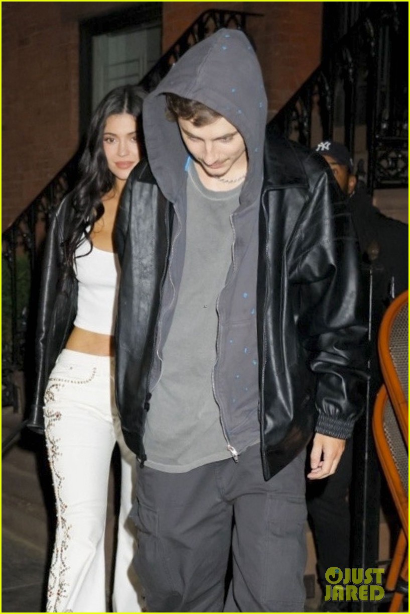 Timothee Chalamet & Kylie Jenner Dine Out at 4 Charles After Knicks Game, Jordyn Woods & Karl-Anthony Towns Also Photographed at the Hotspot!