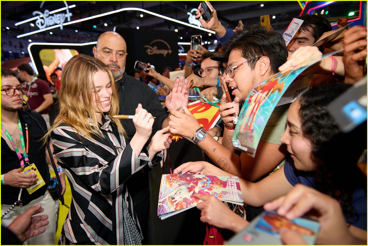 Milly Alcock Promotes 'Supergirl' at Comic Con Experience in Mexico City